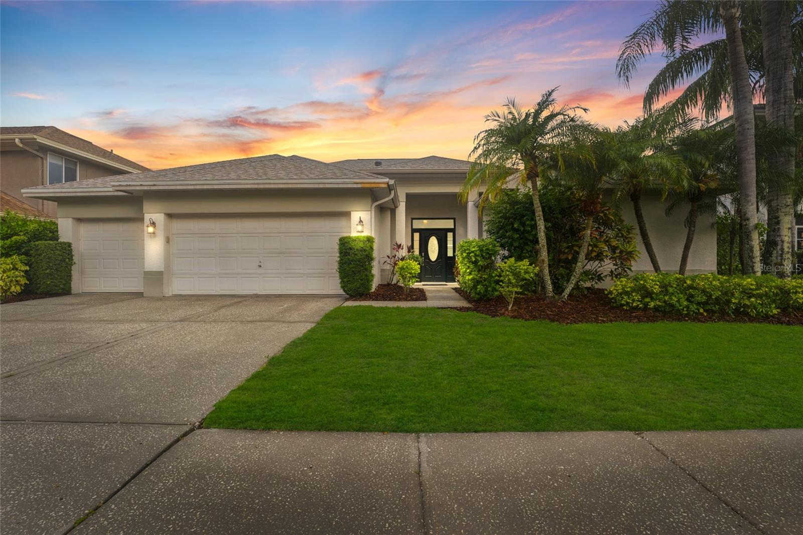 Image 4 of 41 For 9402 Woodbay Drive