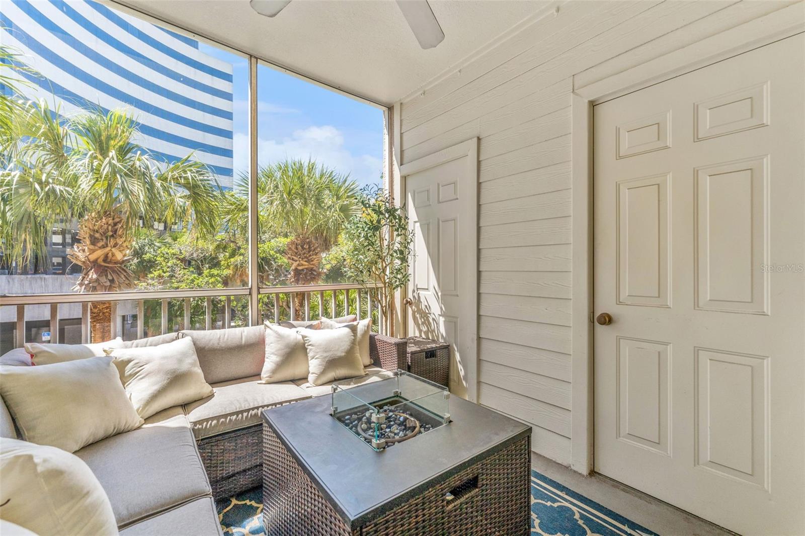 Image 25 of 32 For 1203 Bay Club Circle 1203