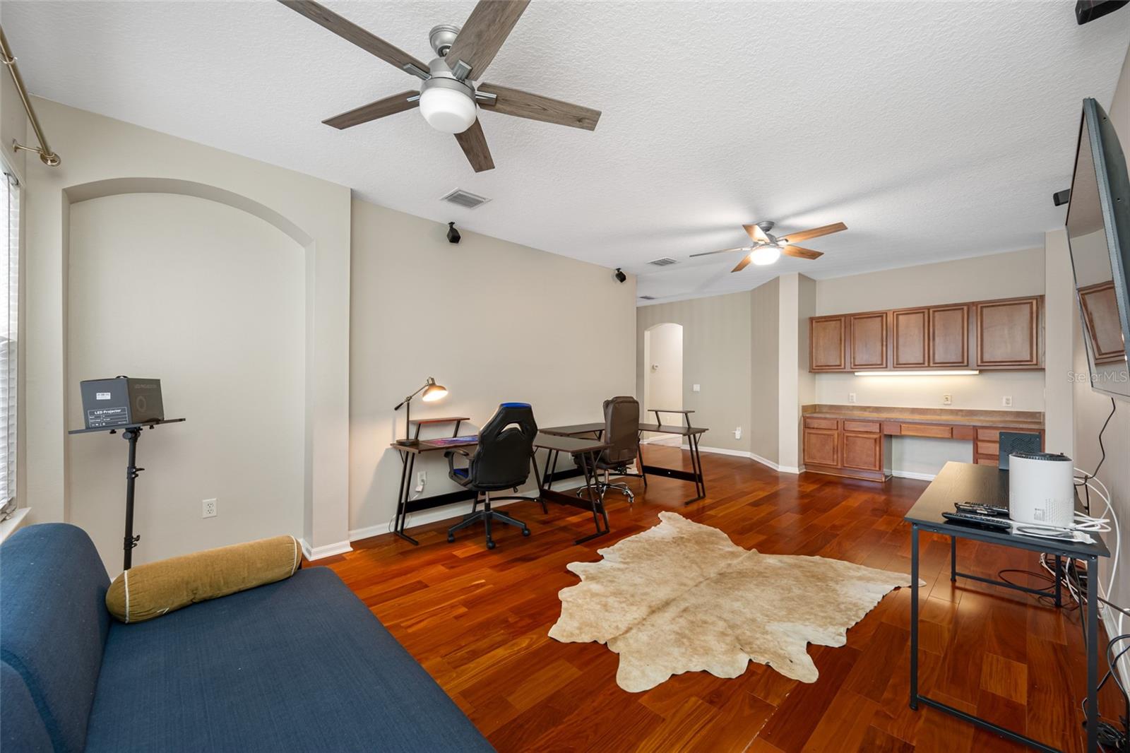 Image 42 of 67 For 3000 Naughton Way