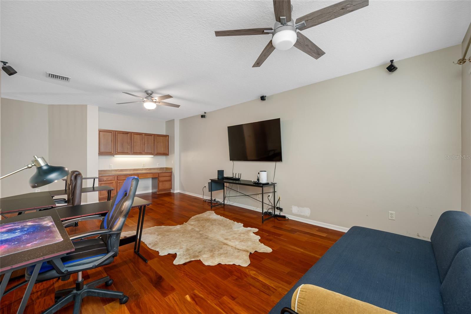 Image 43 of 67 For 3000 Naughton Way