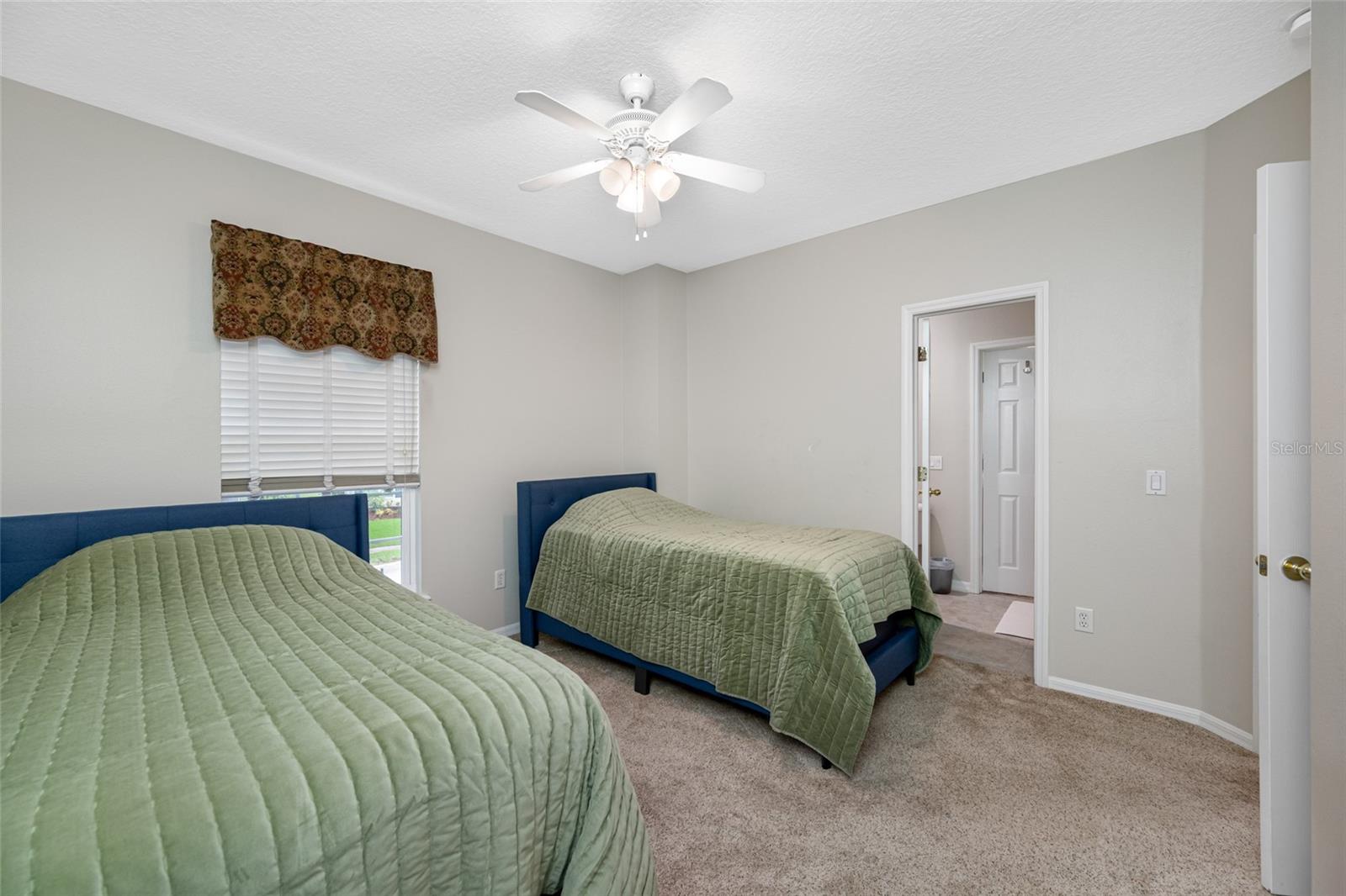 Image 47 of 67 For 3000 Naughton Way