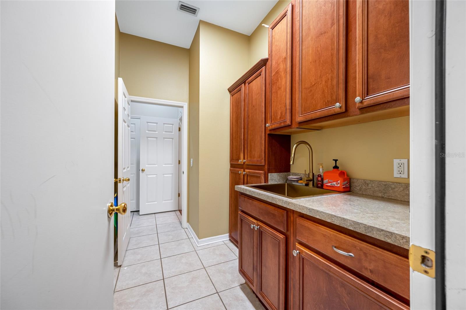 Image 56 of 67 For 3000 Naughton Way