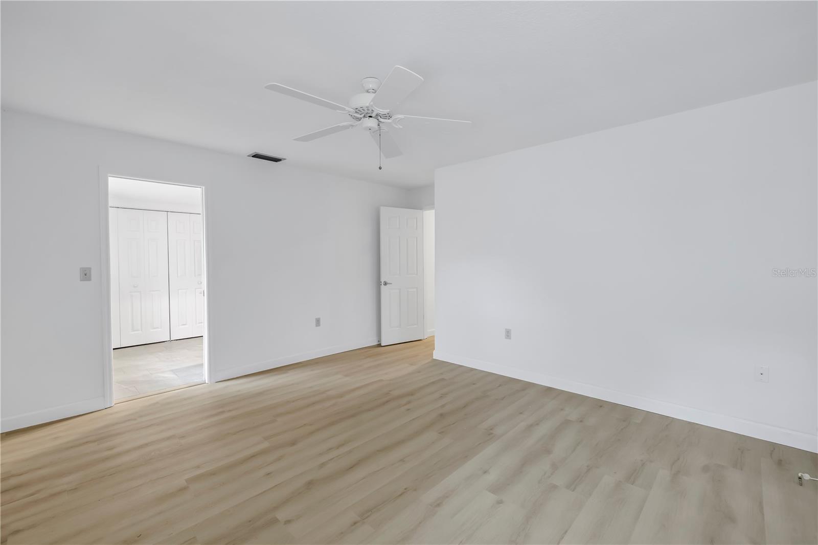 Image 17 of 45 For 13898 Egret Lane