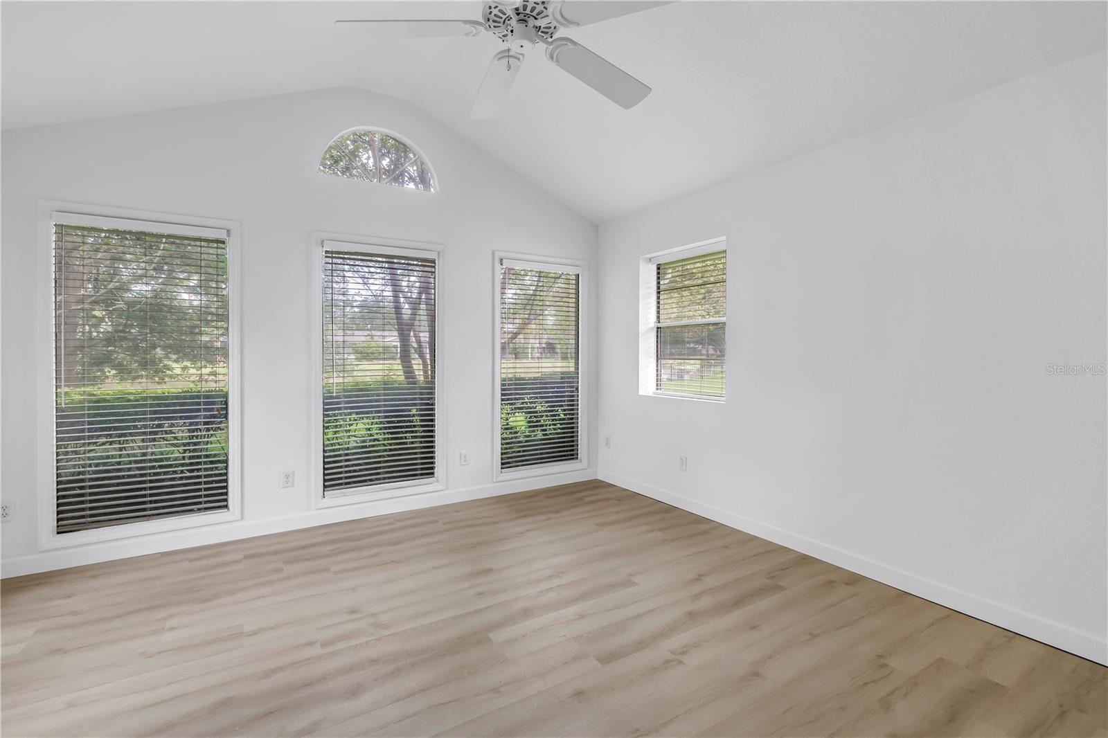 Image 19 of 45 For 13898 Egret Lane