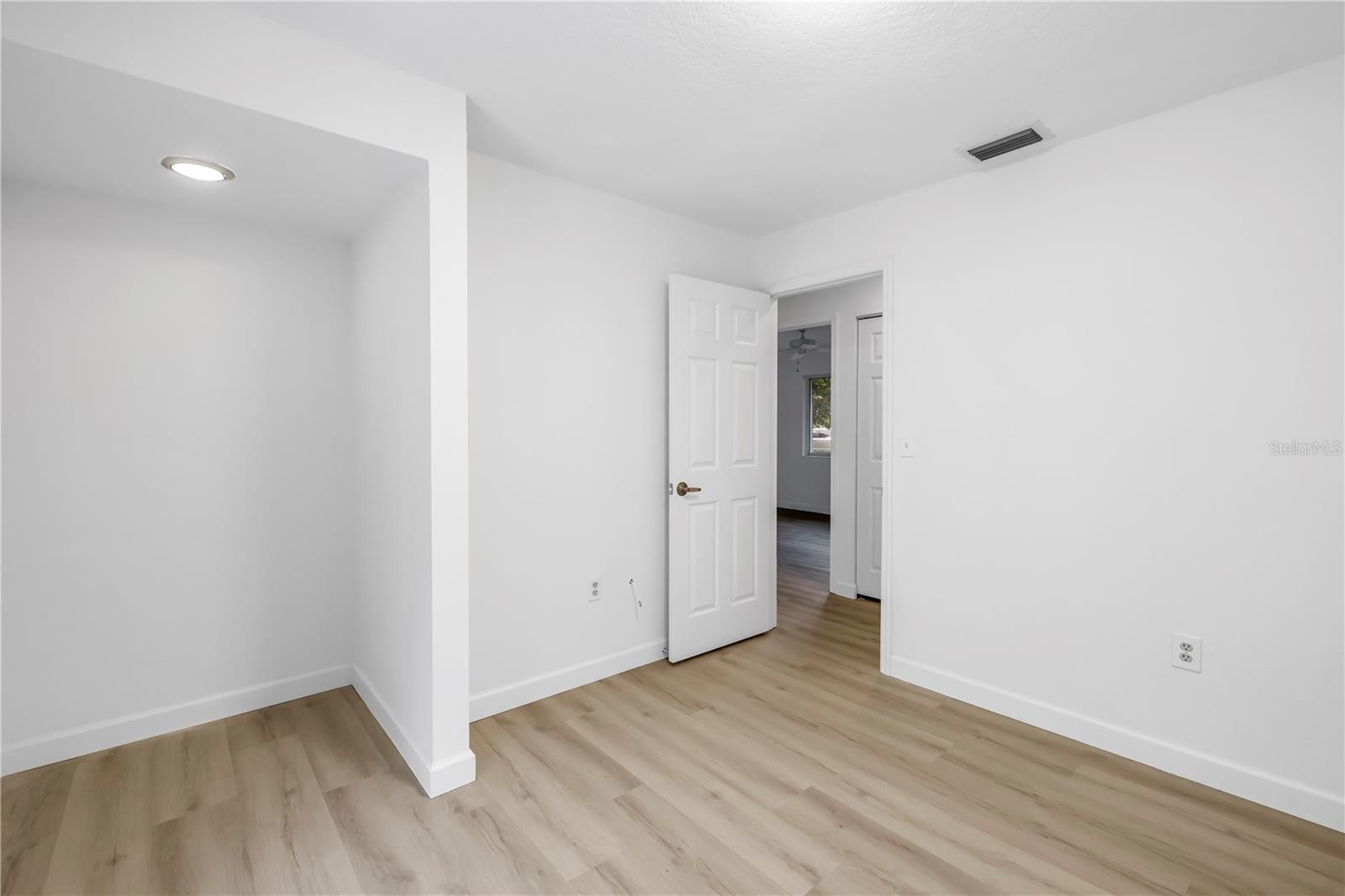 Image 25 of 45 For 13898 Egret Lane