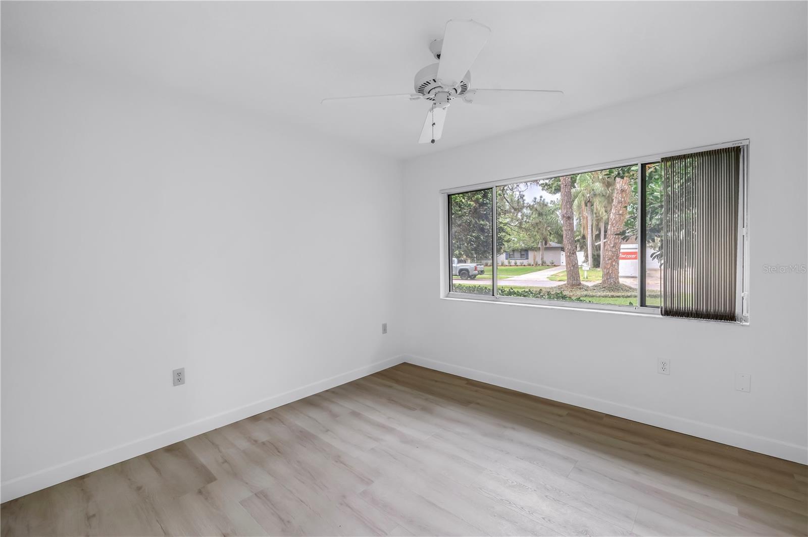 Image 27 of 45 For 13898 Egret Lane