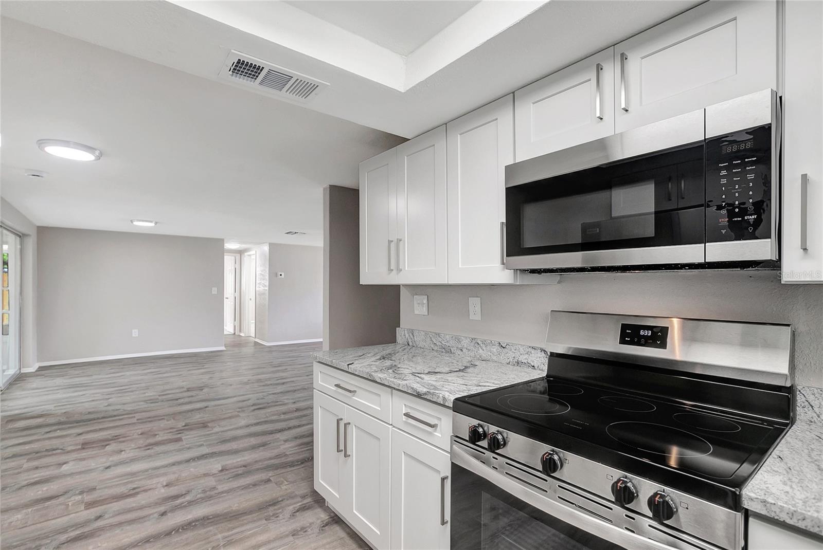 Image 17 of 36 For 7411 Seashore Drive