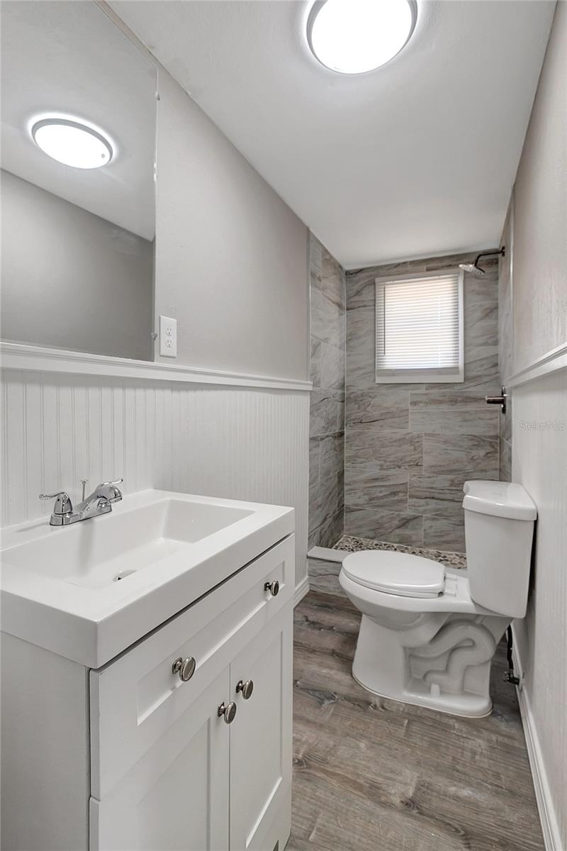 Image 30 of 36 For 7411 Seashore Drive