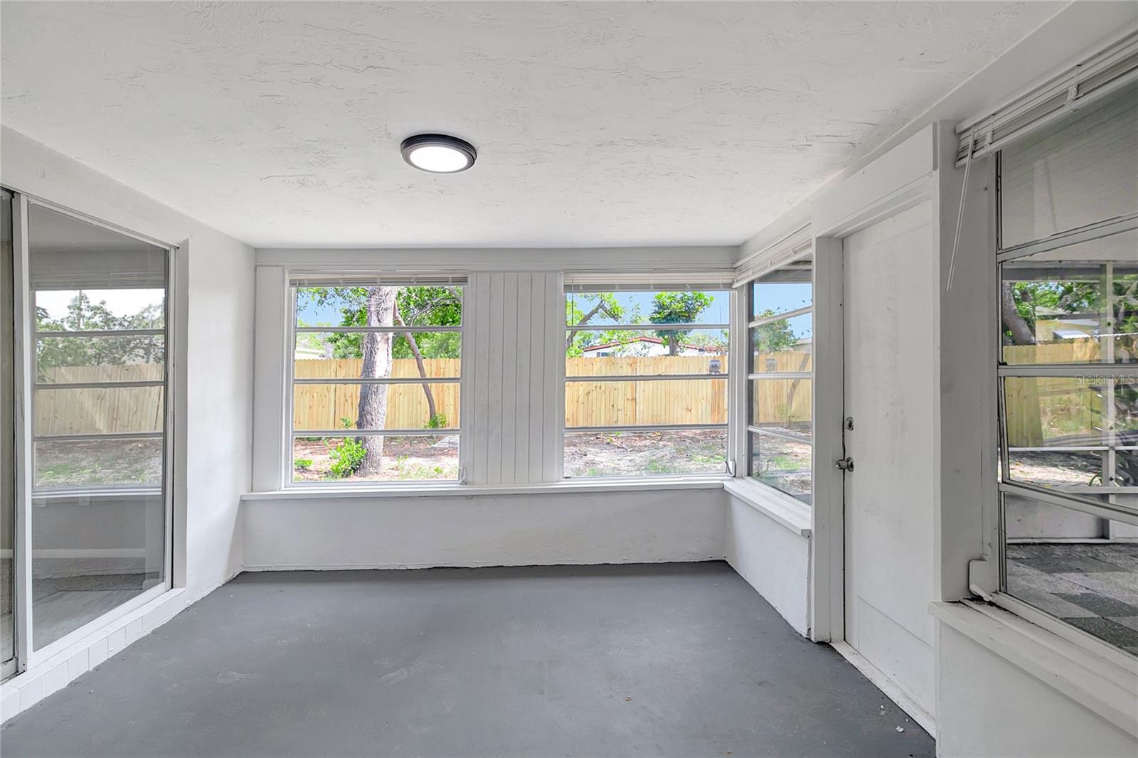 Image 31 of 36 For 7411 Seashore Drive