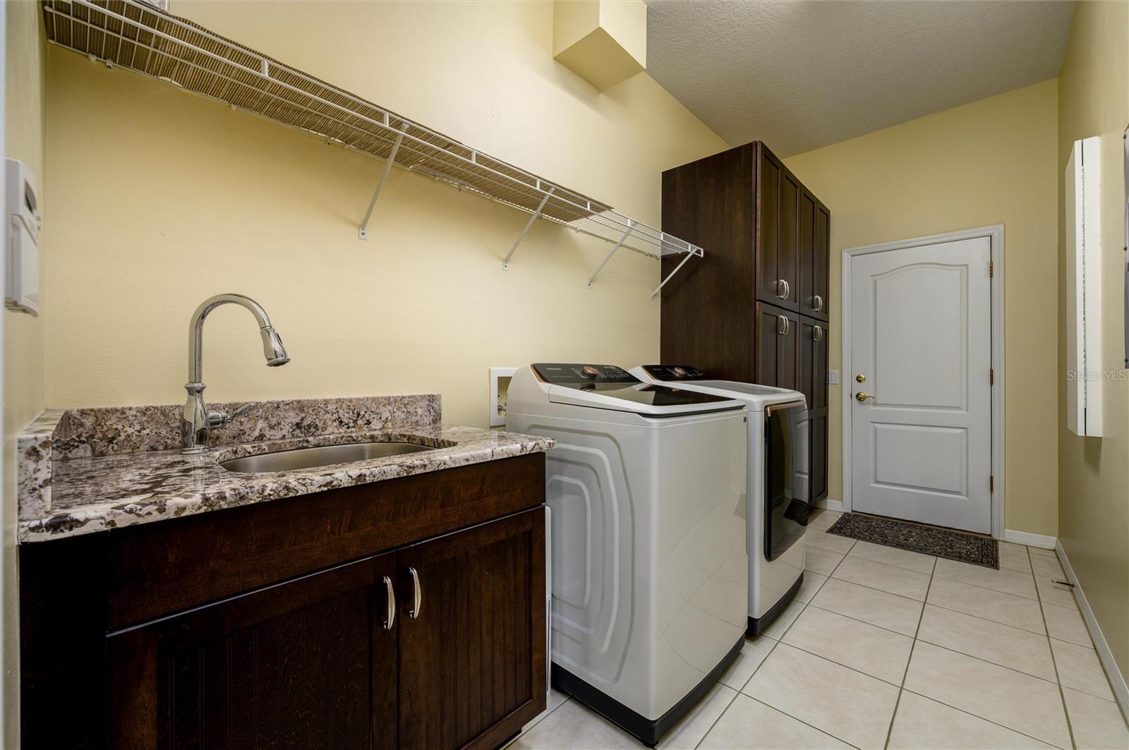 Listing photo id 14 for 8444 Shenandoah Run