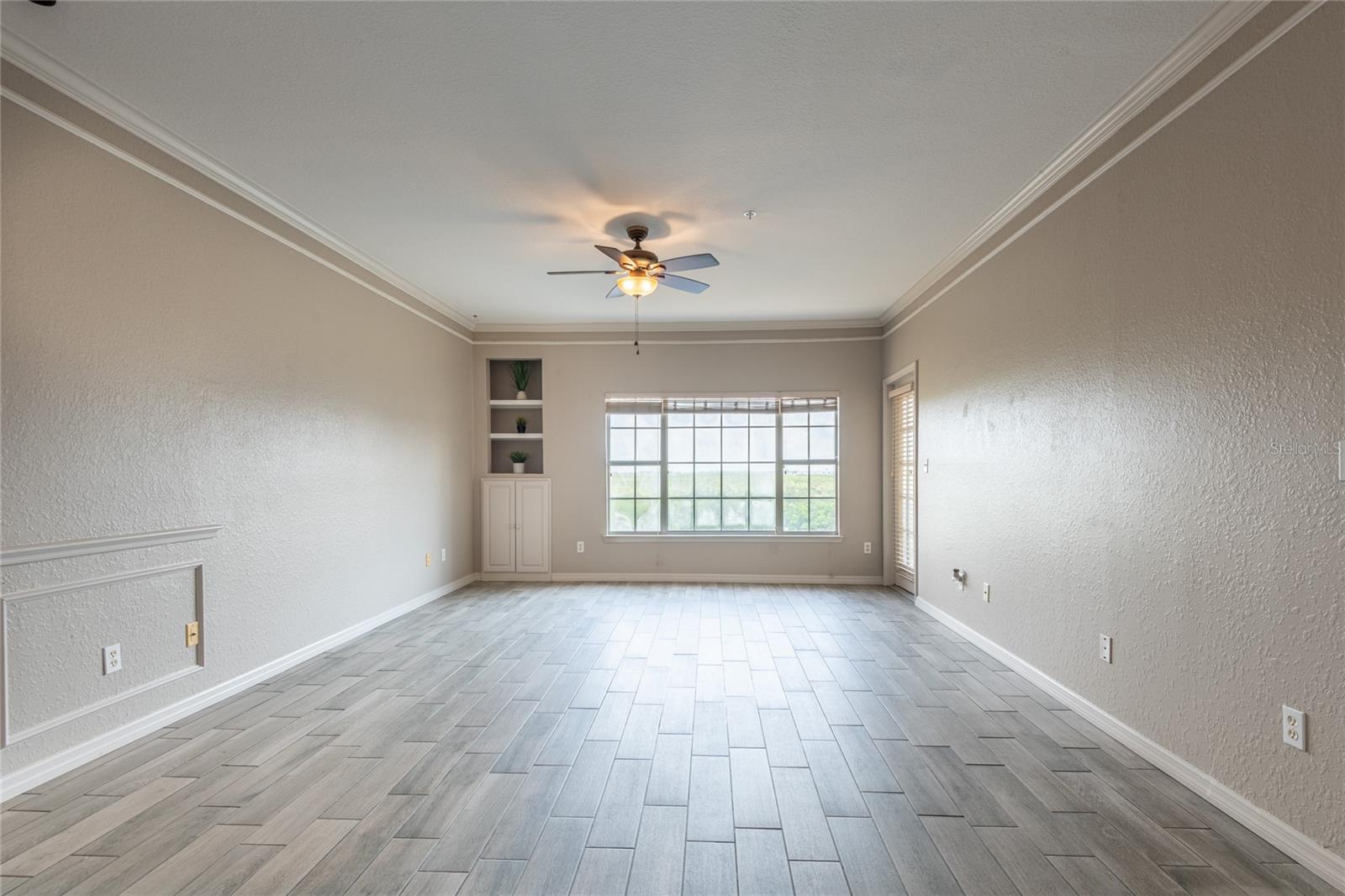 Image 6 of 27 For 4345 Bayside Village Drive 303