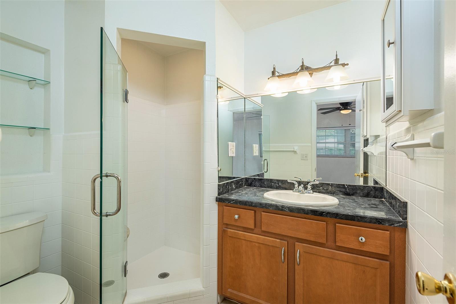 Image 16 of 27 For 4001 Estrella Street