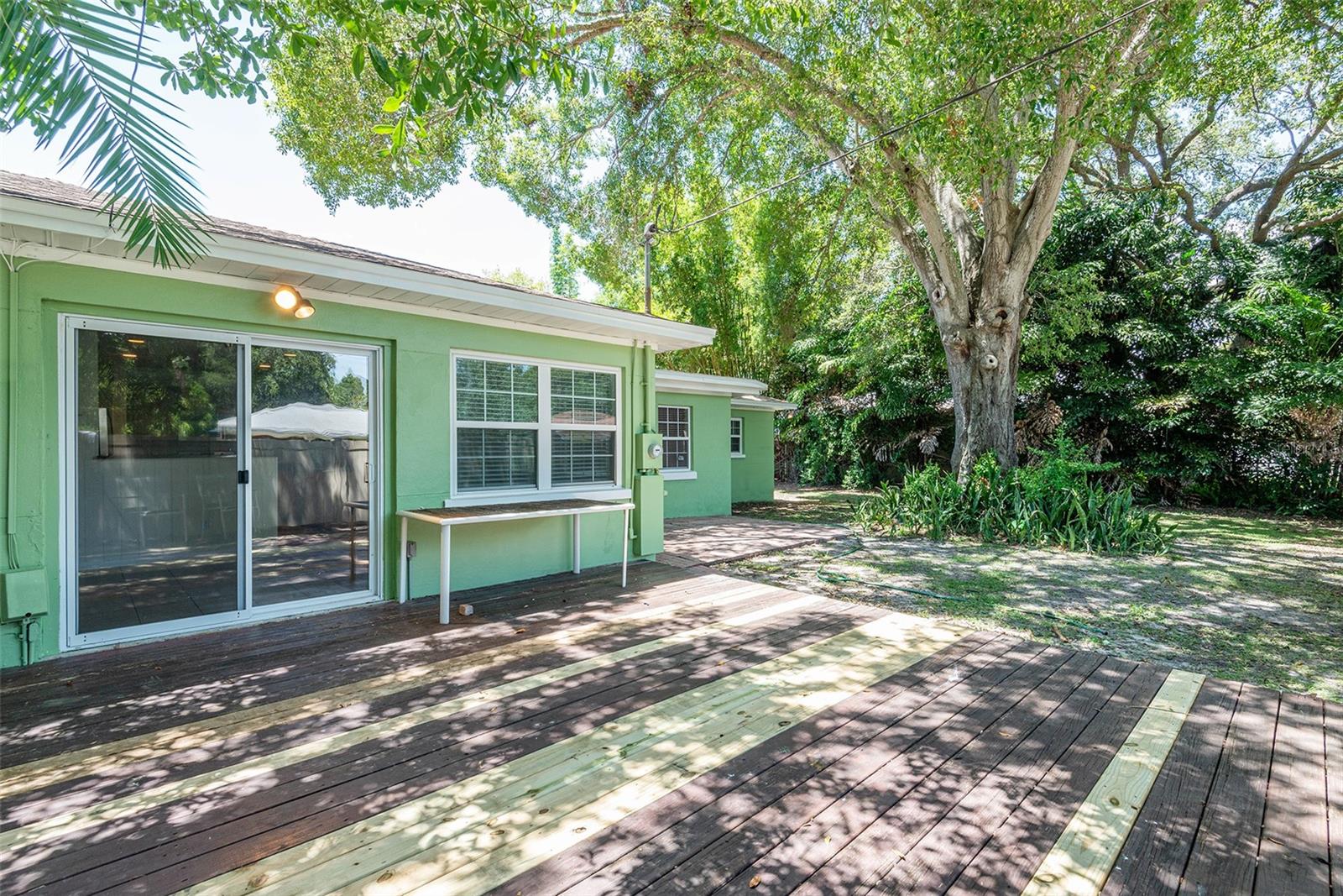 Image 20 of 27 For 4001 Estrella Street