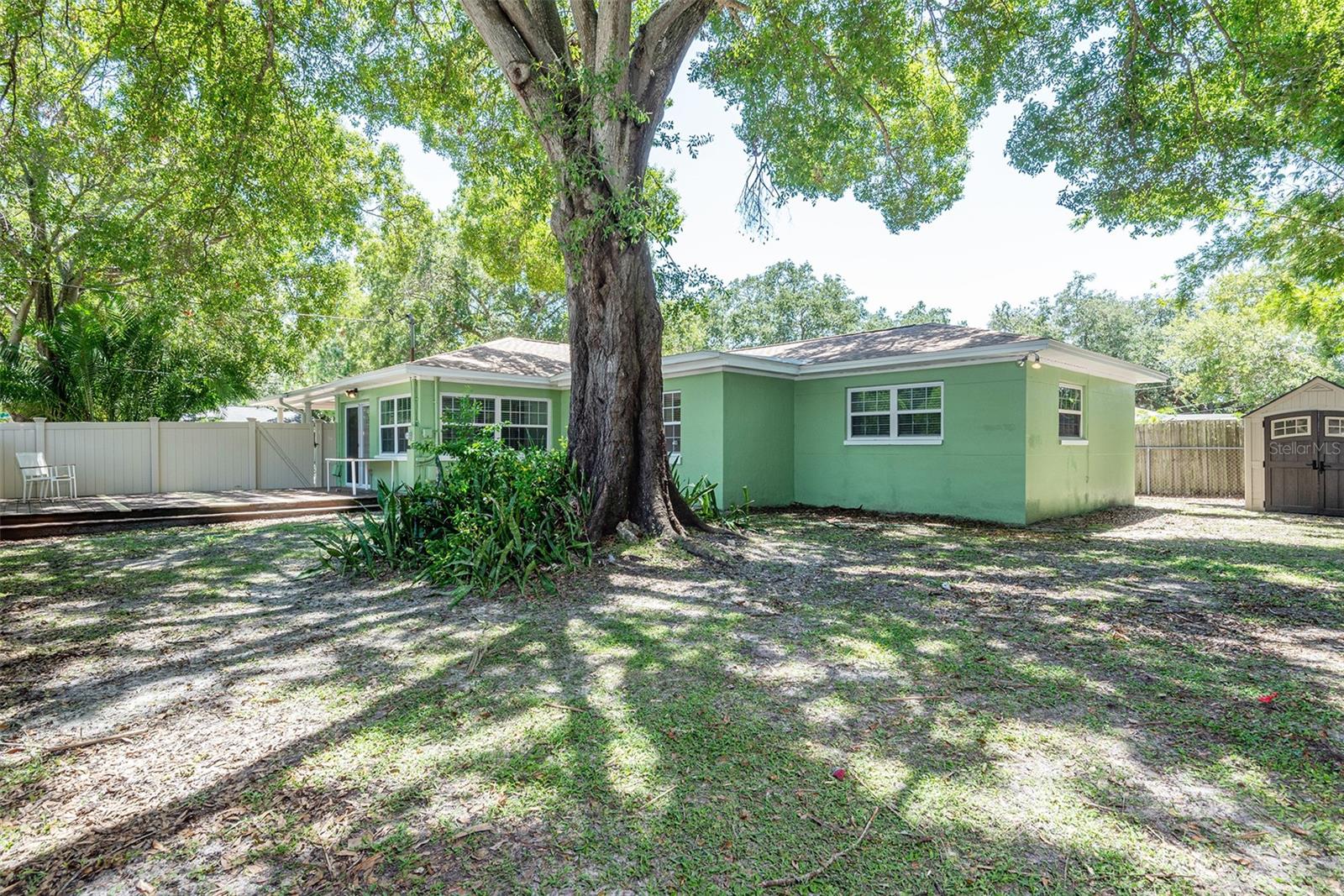 Image 25 of 27 For 4001 Estrella Street