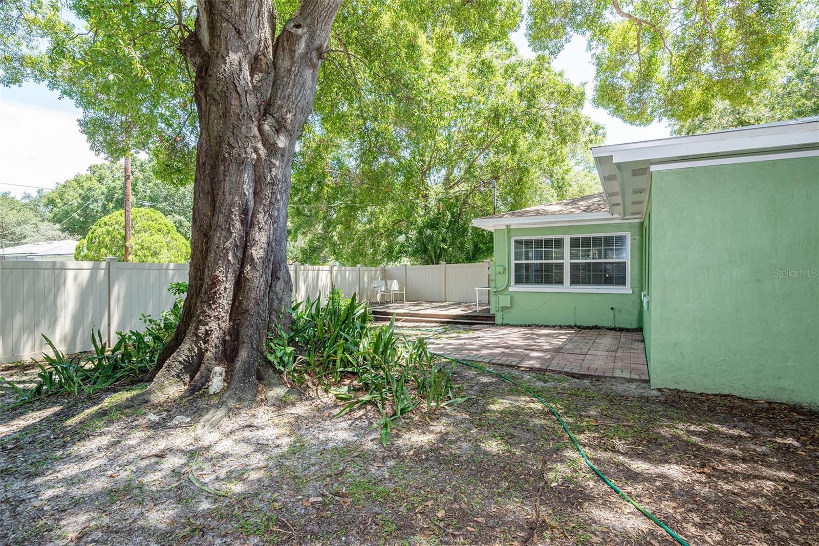 Image 26 of 27 For 4001 Estrella Street