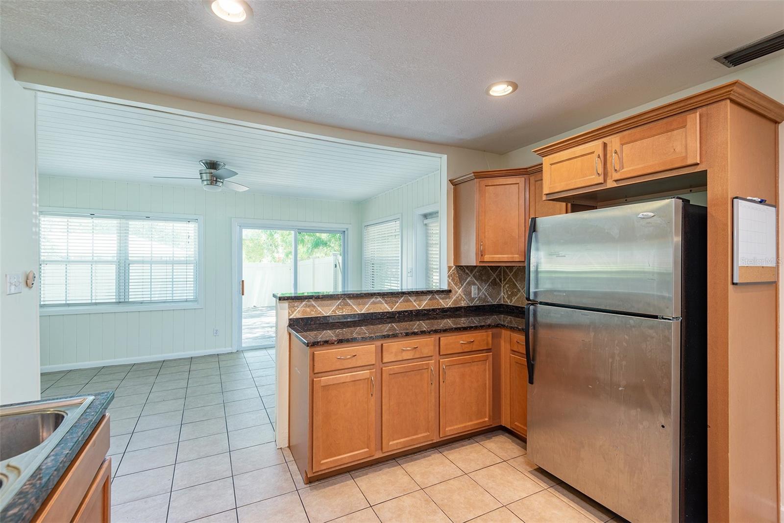 Image 6 of 27 For 4001 Estrella Street