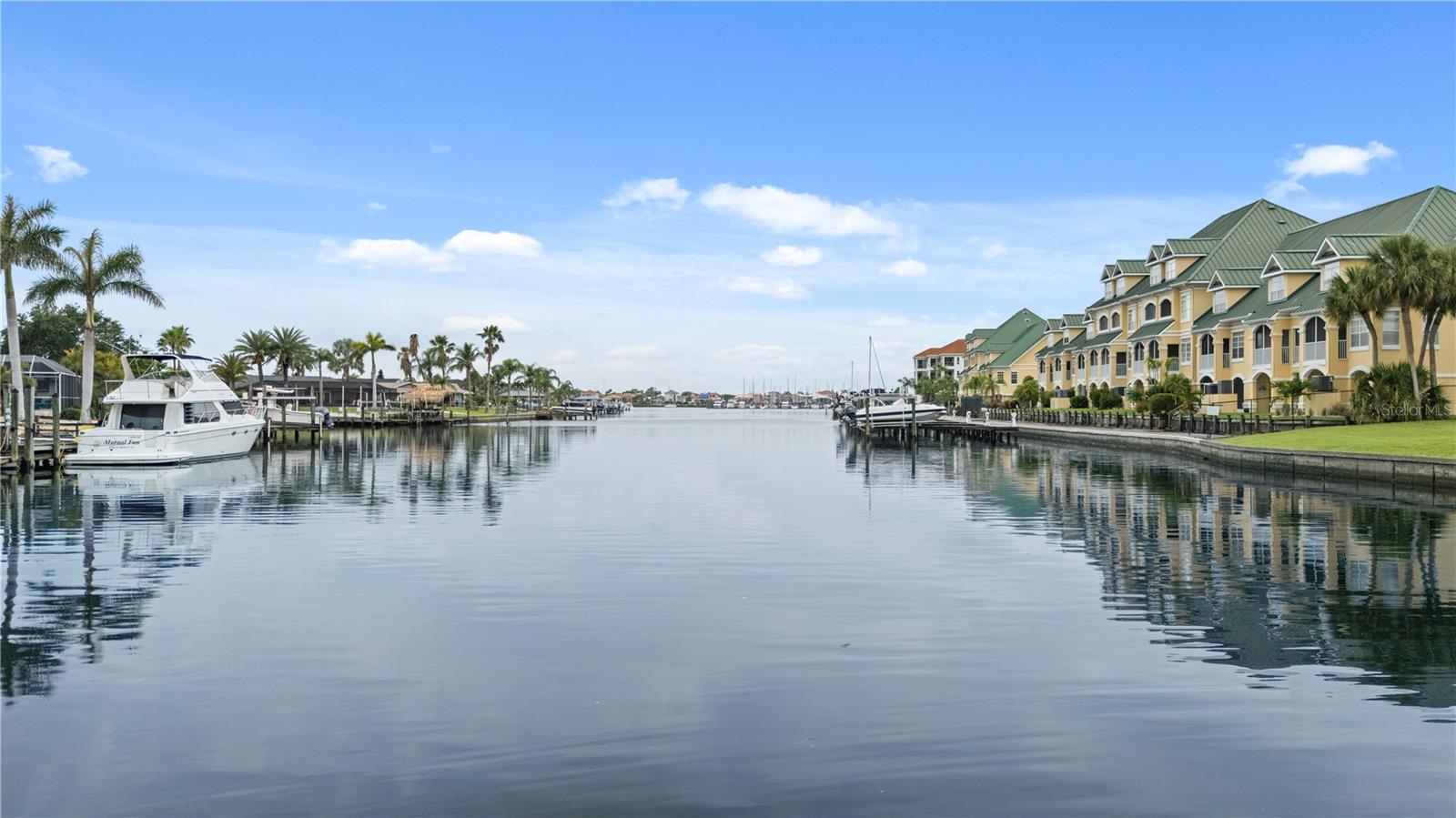 Image 13 of 42 For 1028 Apollo Beach Boulevard 203