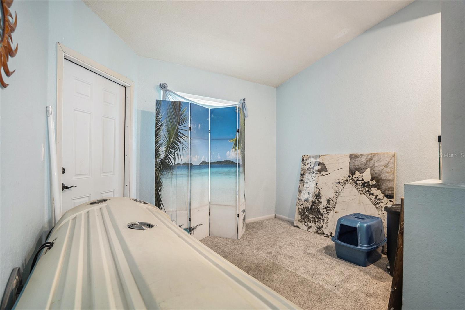 Listing photo id 15 for 12214 Buckingham Way