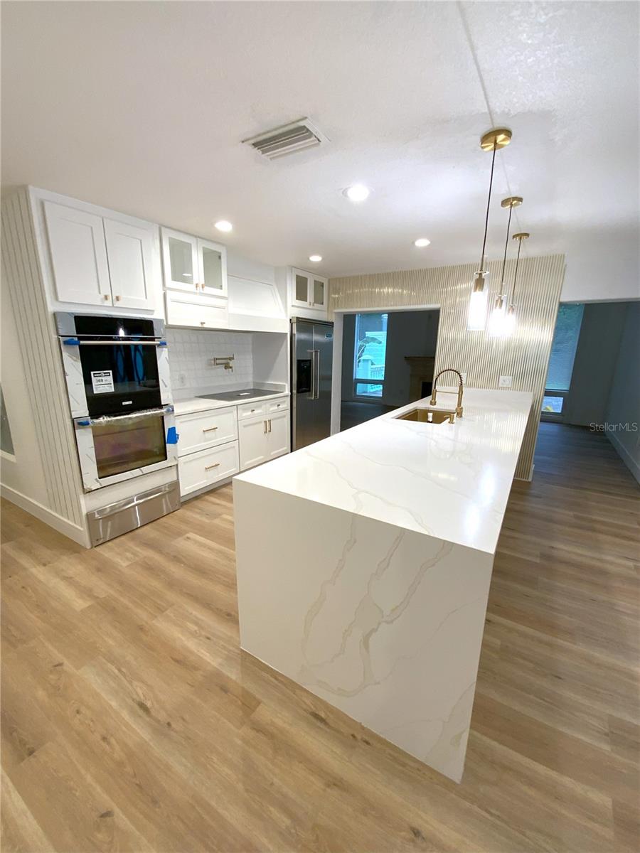 Listing photo id 8 for 27752 Ravens Brook Road