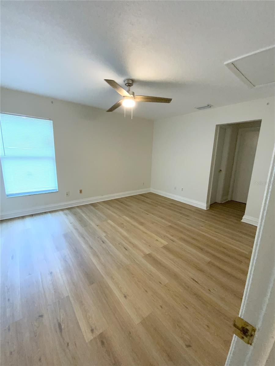 Listing photo id 16 for 27752 Ravens Brook Road