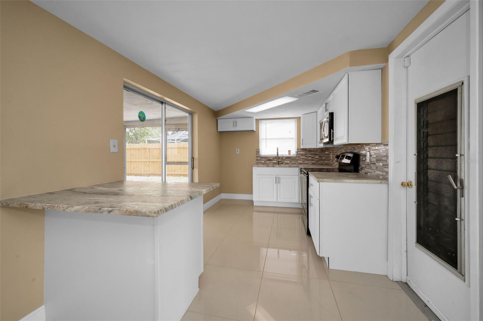 Image 14 of 32 For 9100 Lunar Lane