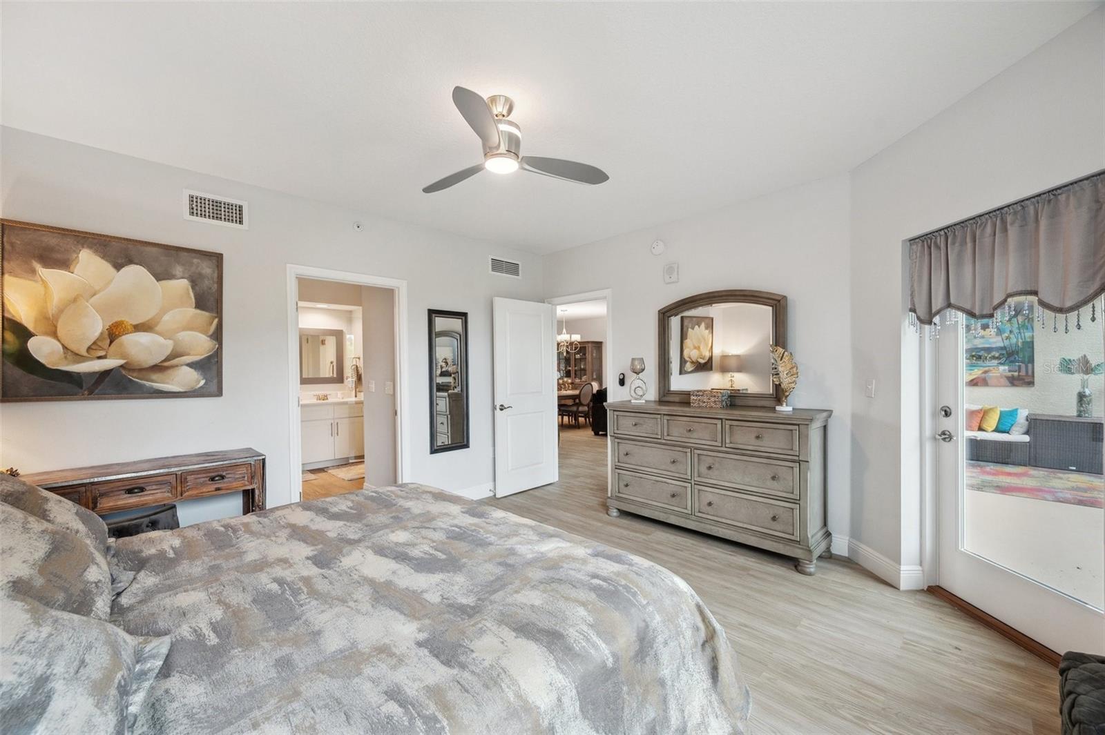 Image 23 of 48 For 960 Starkey Road 9104