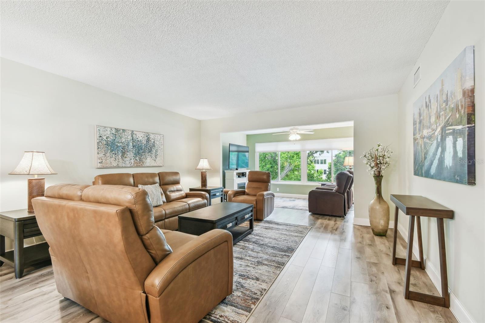 Image 14 of 69 For 2261 Swedish Drive 47