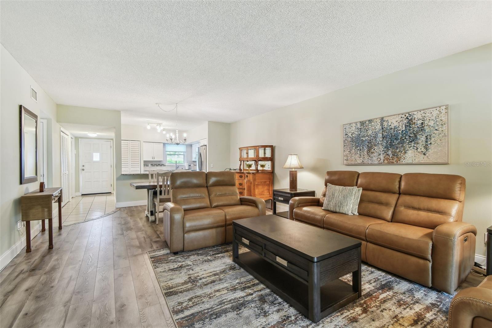 Image 18 of 69 For 2261 Swedish Drive 47