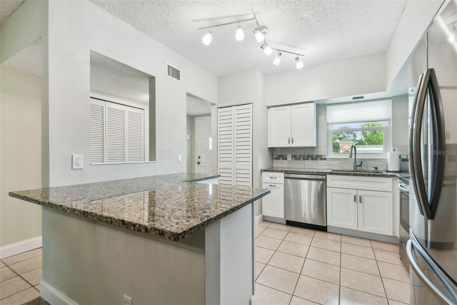 Image 6 of 69 For 2261 Swedish Drive 47