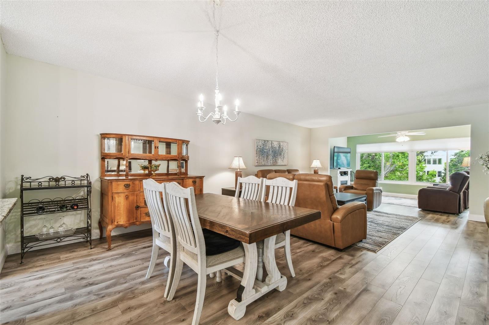 Image 9 of 69 For 2261 Swedish Drive 47
