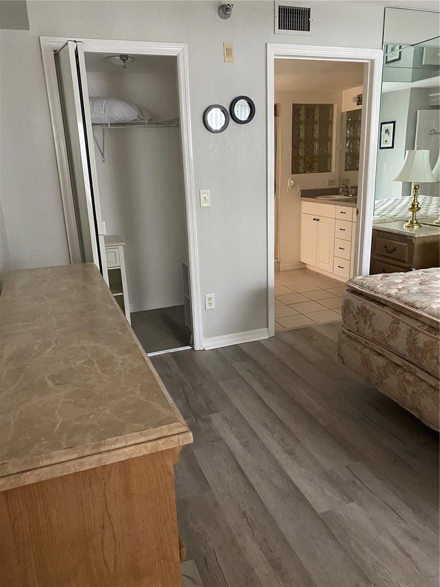 Image 2 of 7 For 21146 Fountain View Lane 4202