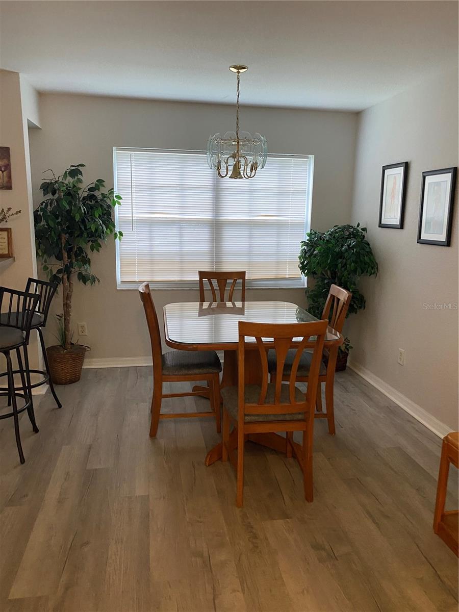 Image 4 of 7 For 21146 Fountain View Lane 4202