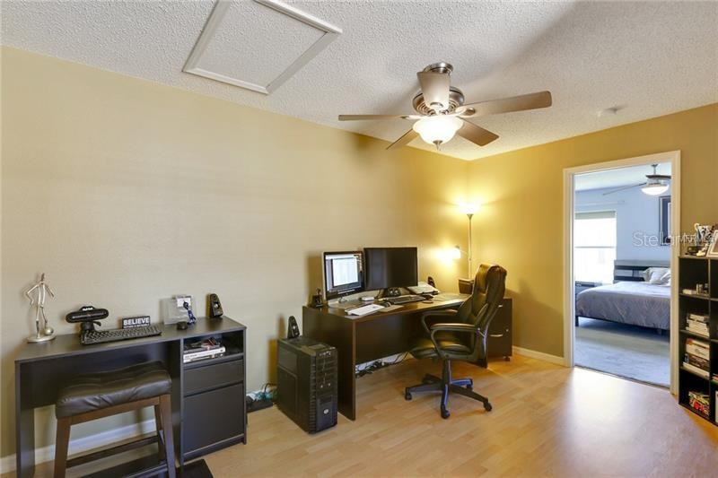 Image 10 of 13 For 8008 Sutton Terrace Lane