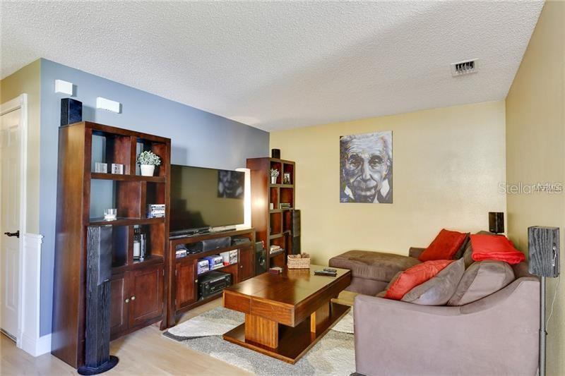 Image 3 of 13 For 8008 Sutton Terrace Lane