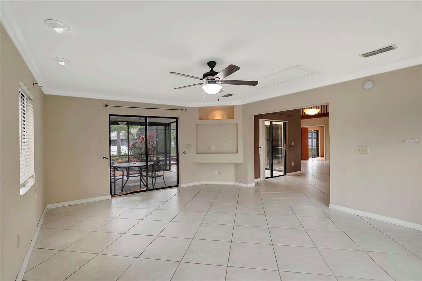 Image 16 of 42 For 1808 Sawhorse Court