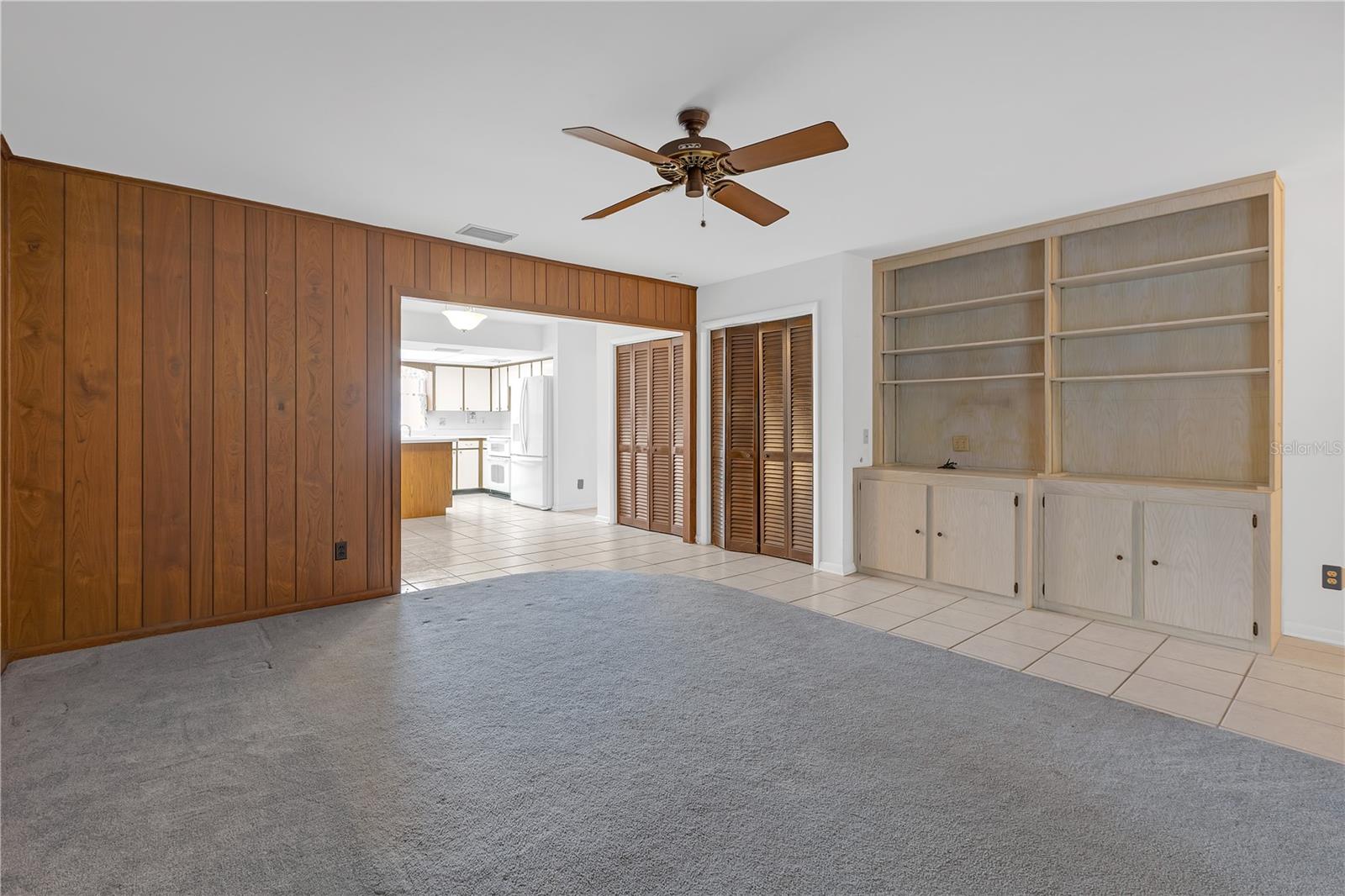 Listing photo id 16 for 7002 Doreen Street