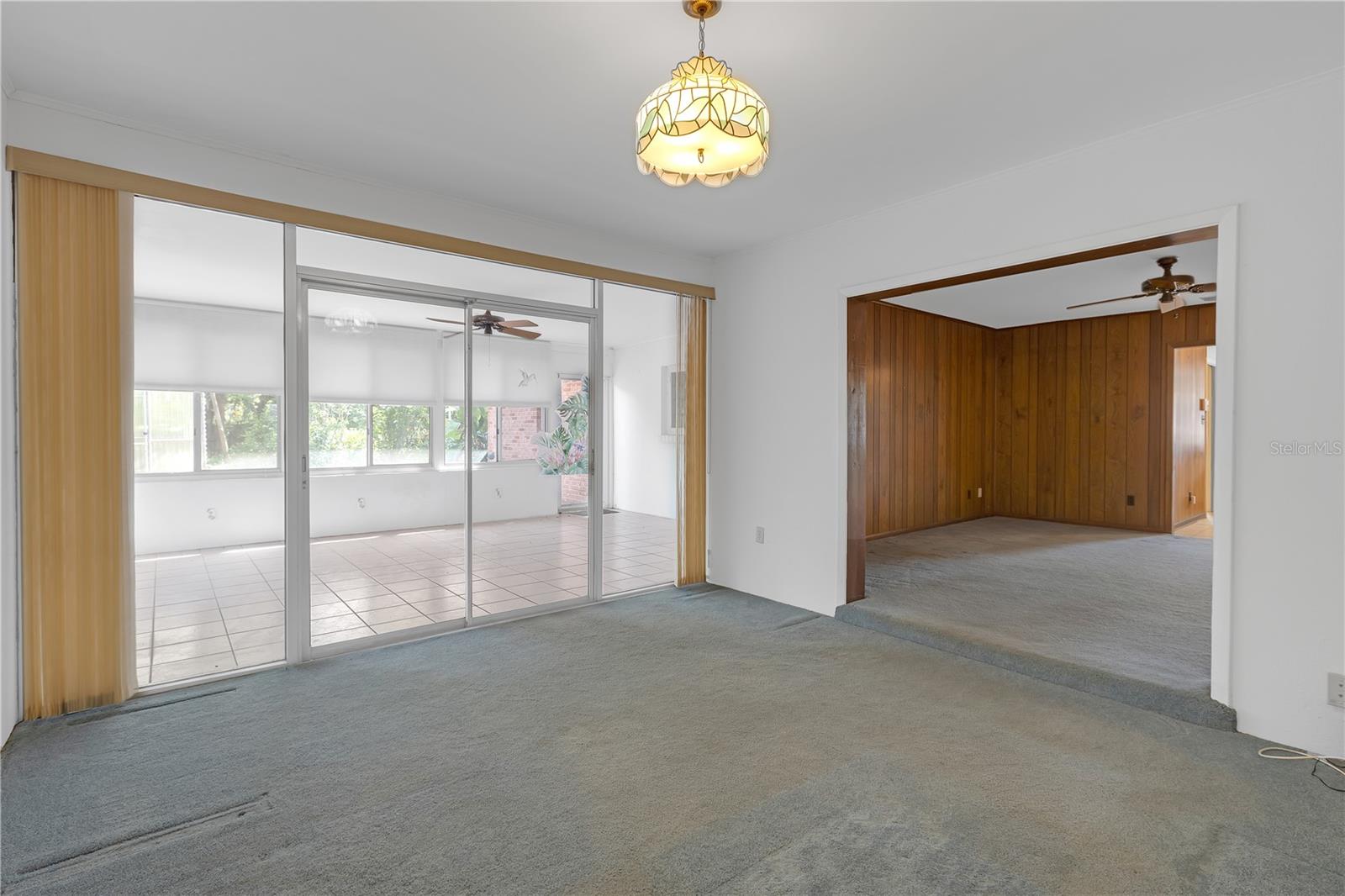 Listing photo id 18 for 7002 Doreen Street