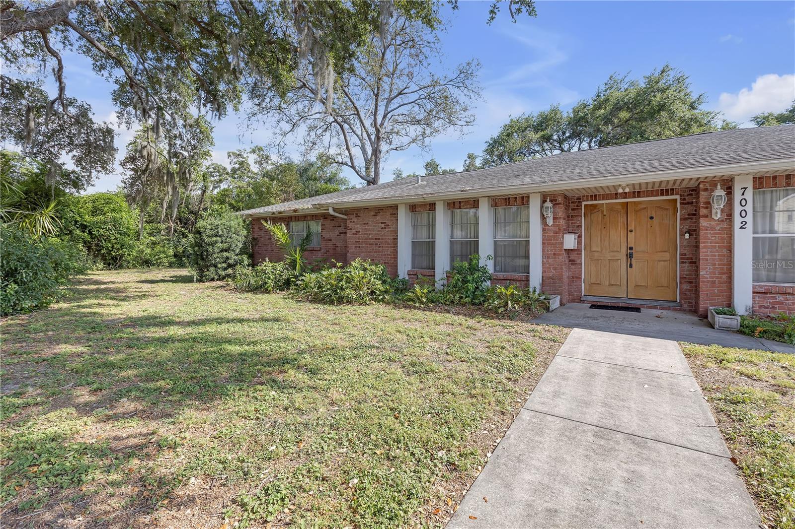 Listing photo id 48 for 7002 Doreen Street