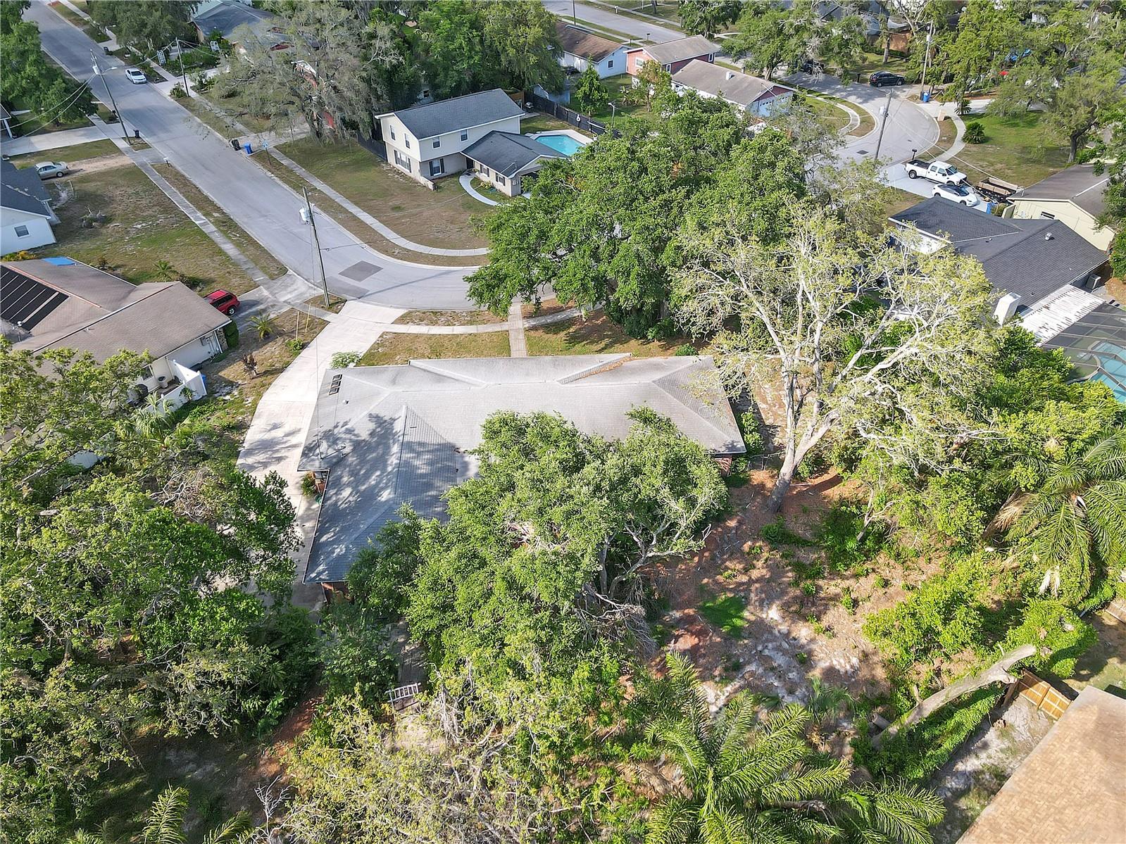 Listing photo id 59 for 7002 Doreen Street