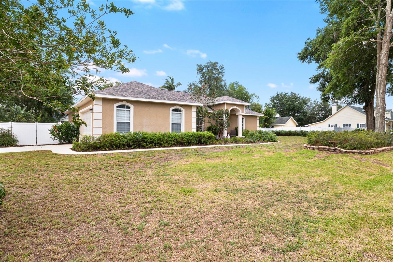 Image 6 of 39 For 12436 Oak Street