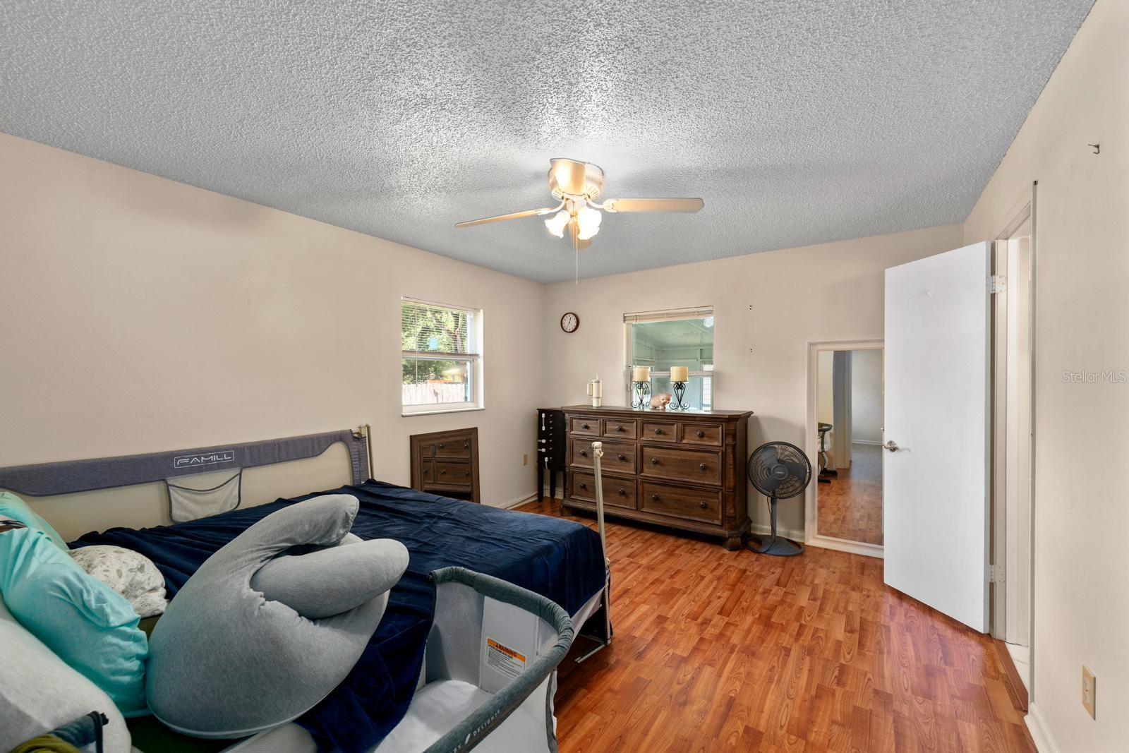 Image 17 of 27 For 39243 6th Avenue