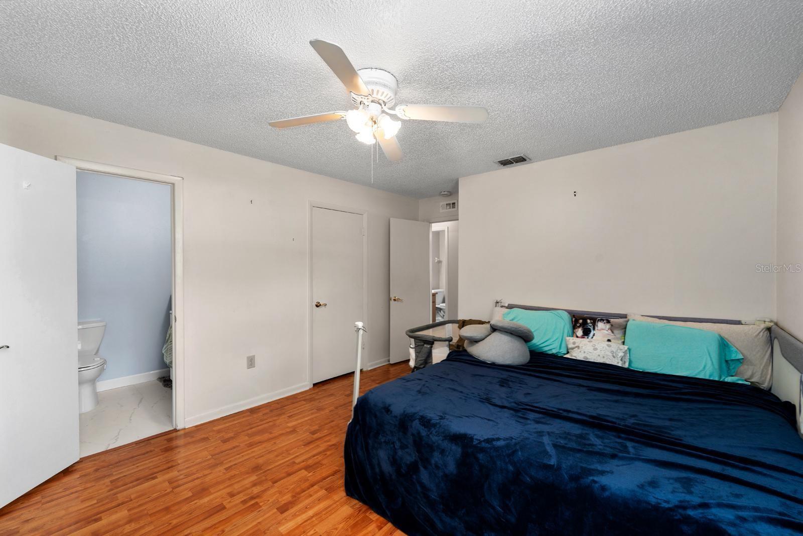 Image 18 of 27 For 39243 6th Avenue