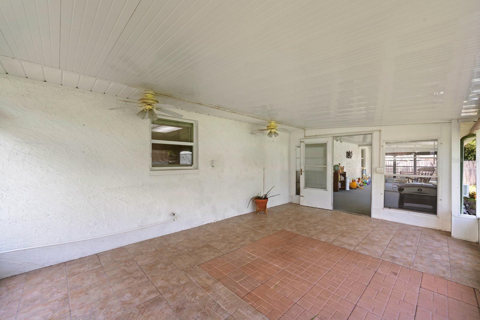 Image 22 of 27 For 39243 6th Avenue