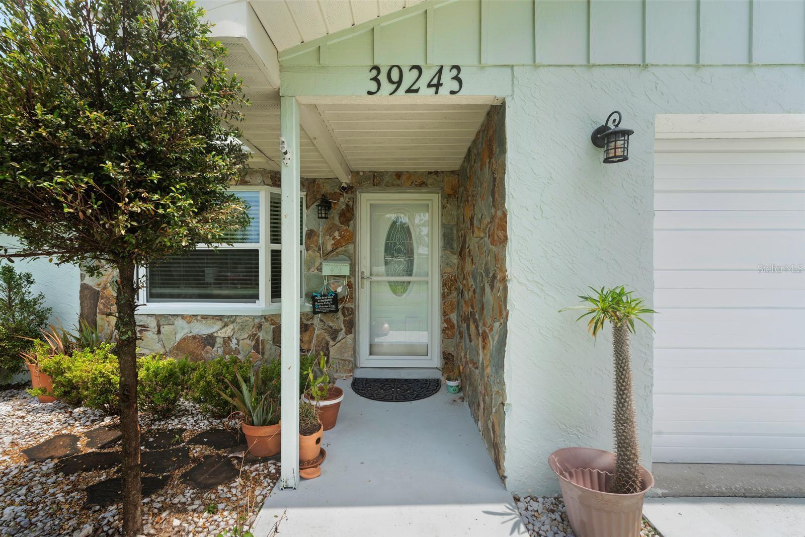 Image 4 of 27 For 39243 6th Avenue