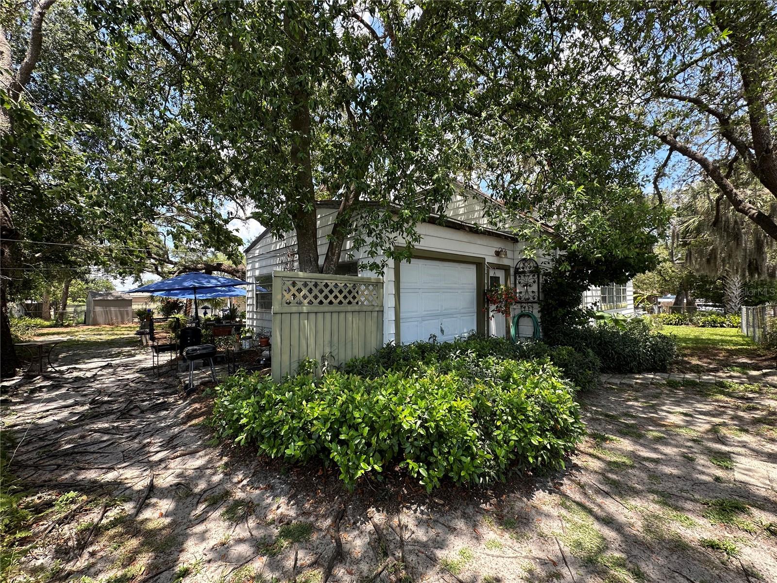 Image 12 of 30 For 8502 Branch Avenue