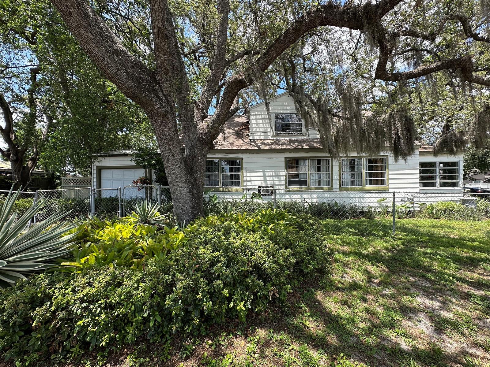 Image 2 of 30 For 8502 Branch Avenue