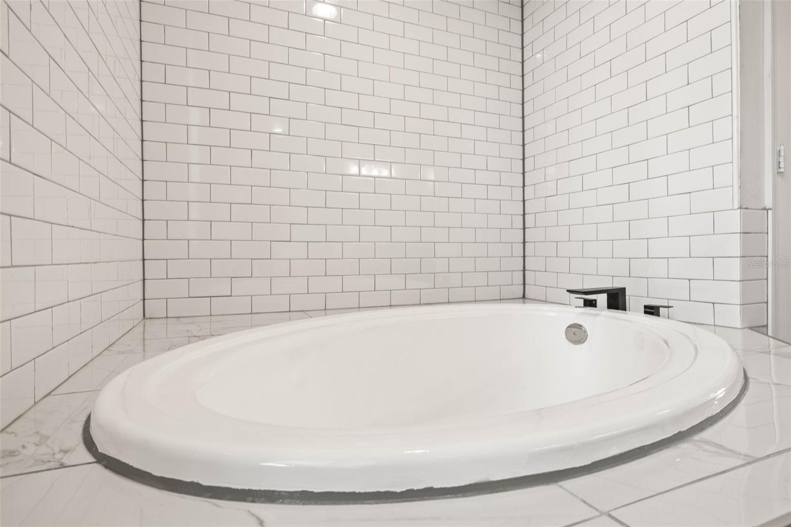 Image 32 of 57 For 1741 Beaconsfield Dr