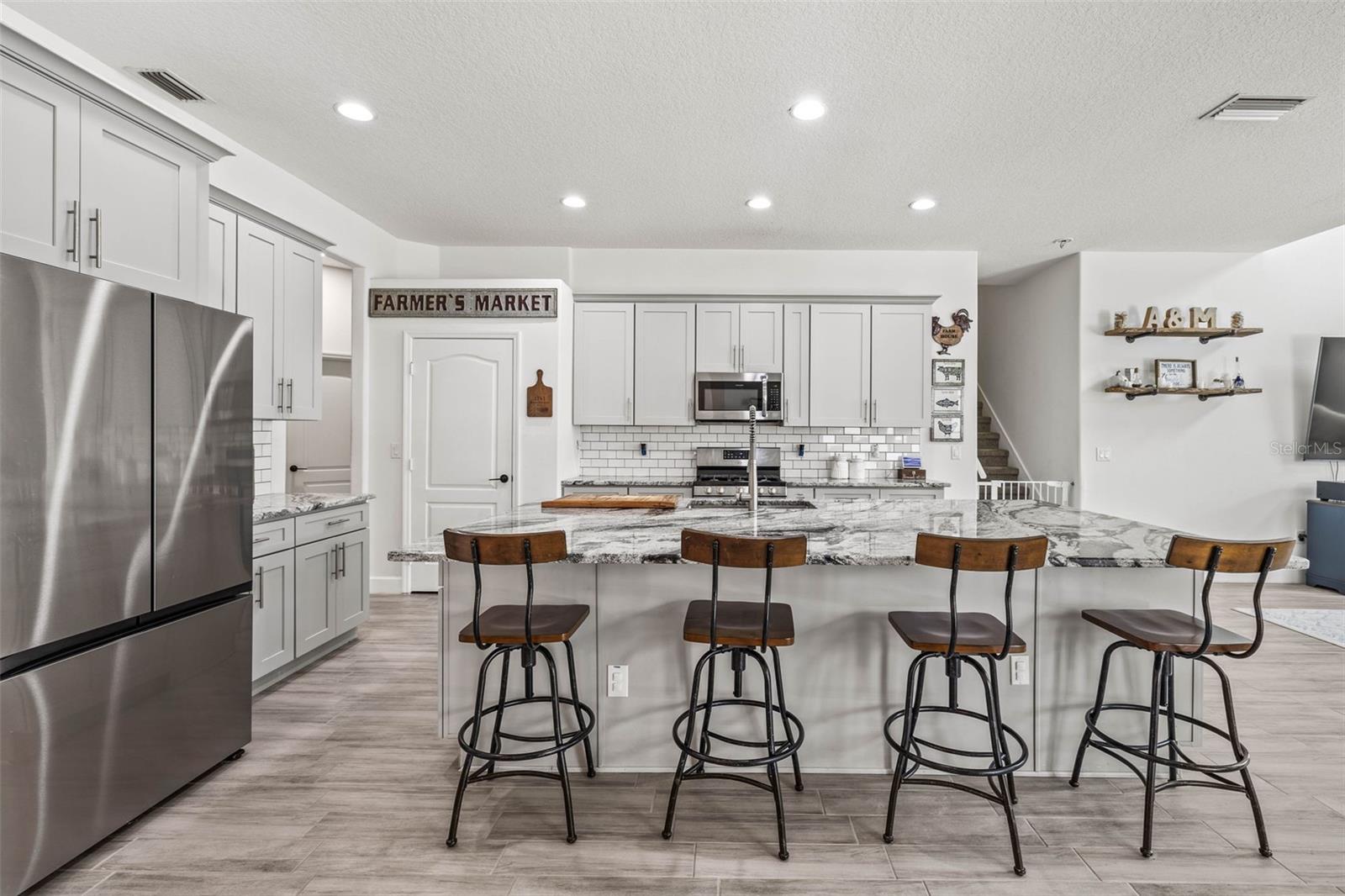 Image 8 of 57 For 1741 Beaconsfield Dr