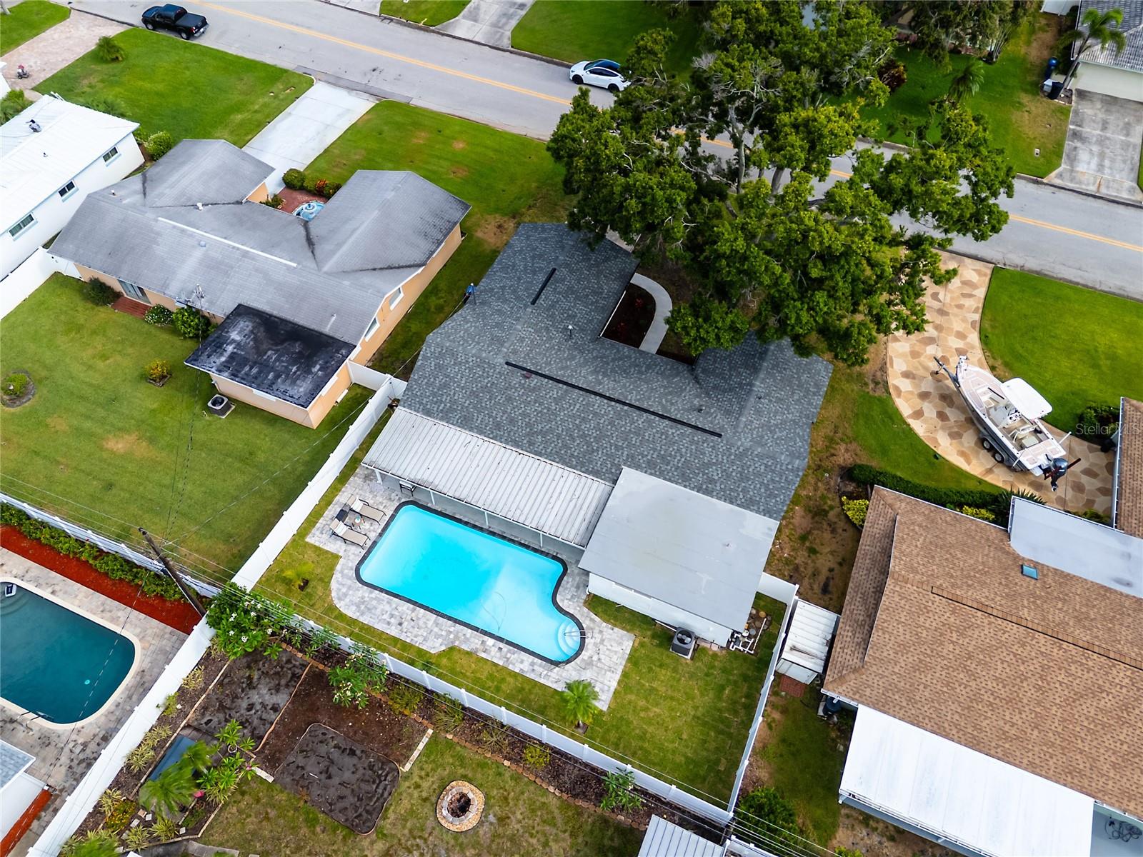 Image 37 of 40 For 6920 13th Avenue N