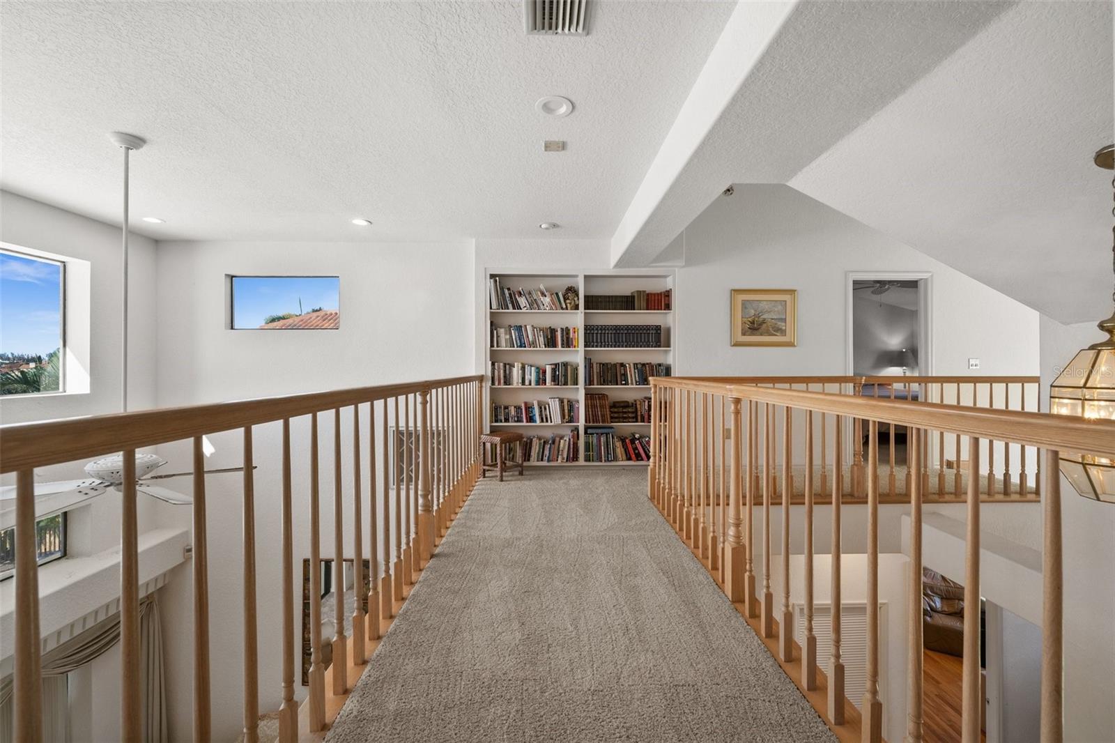 Image 36 of 81 For 5287 61st Avenue S